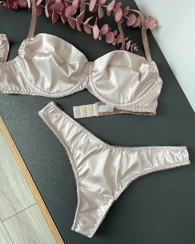 Amour Light Pink Lingerie set