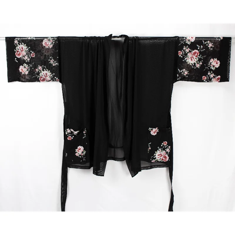 Short / Black and Pink Floral