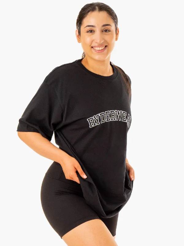 Oversized T-Shirt - Black