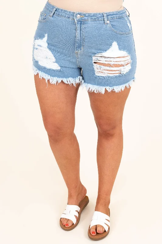 Mini Sassy Shorts, Light Wash